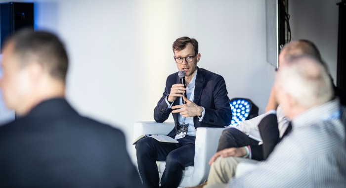 Nekünk kedvez-e a mesterséges intelligencia a politikában?