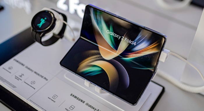 Népszerű-e az okostelefon-hajtogatás? Van, aki dacol vele