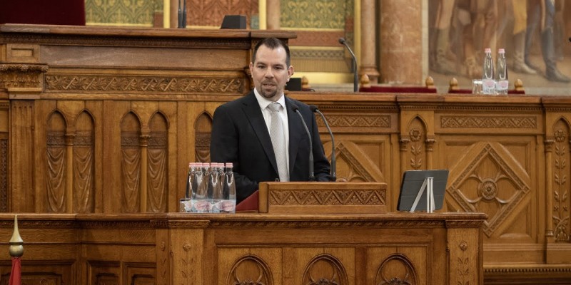 Szabó Péter – A munkaerőpiac jelene és jövője: AI